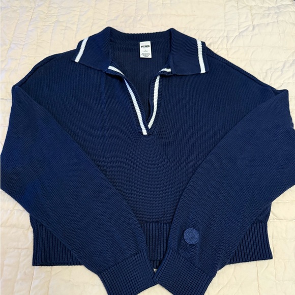 Pink Victorias Secret Dark Blue/White Neckline Slouchy Crop Knit V NeckSweater M - Picture 1 of 9
